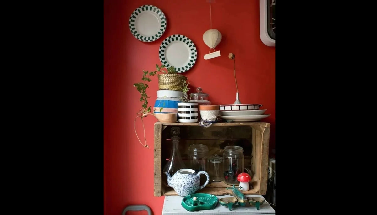 Temporäre Farbe – RAL 3013 Tomatenrot – für Schränke, Arbeitsplatten, Wände, alle glatten Oberflächen – offRAL™