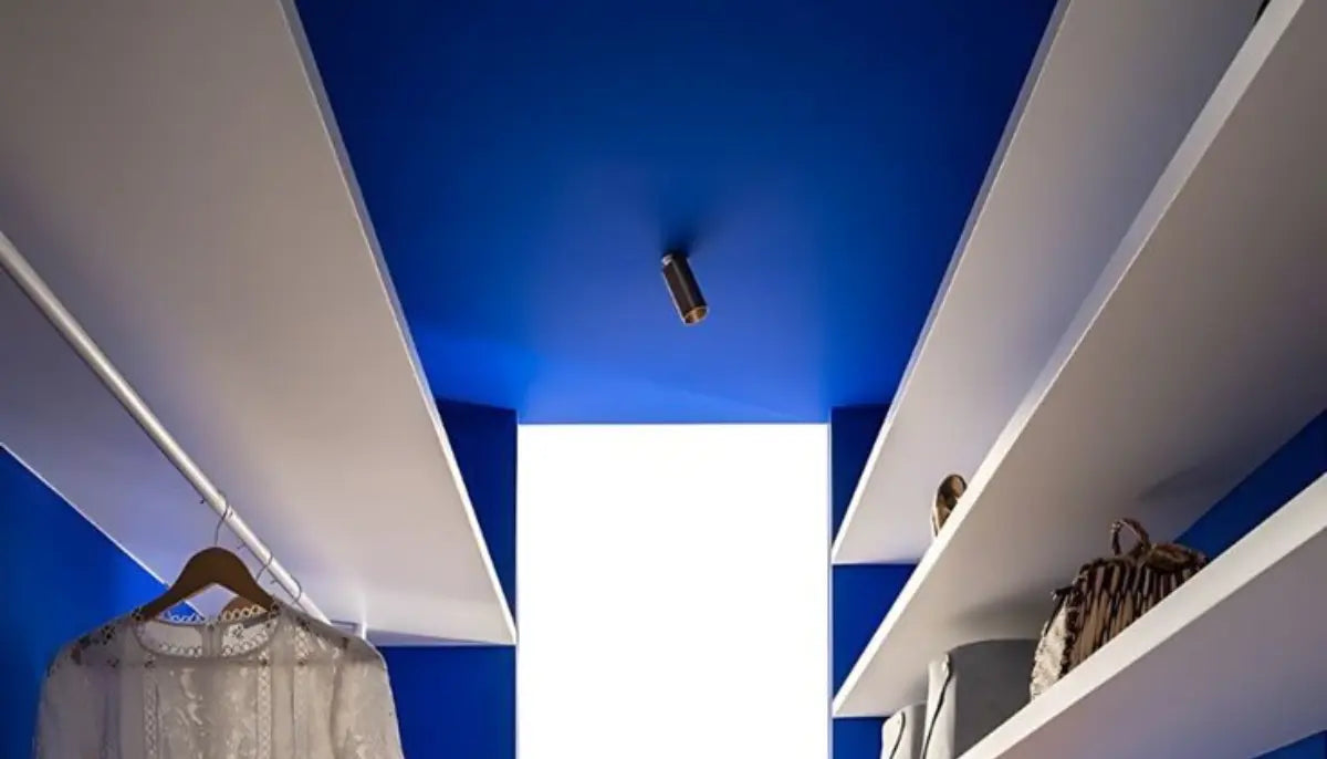 Kontaktfarbe - RAL 5002 Ultramarinblau - Airbnb-freundliche Farbe für jede glatte Oberfläche - offRAL™