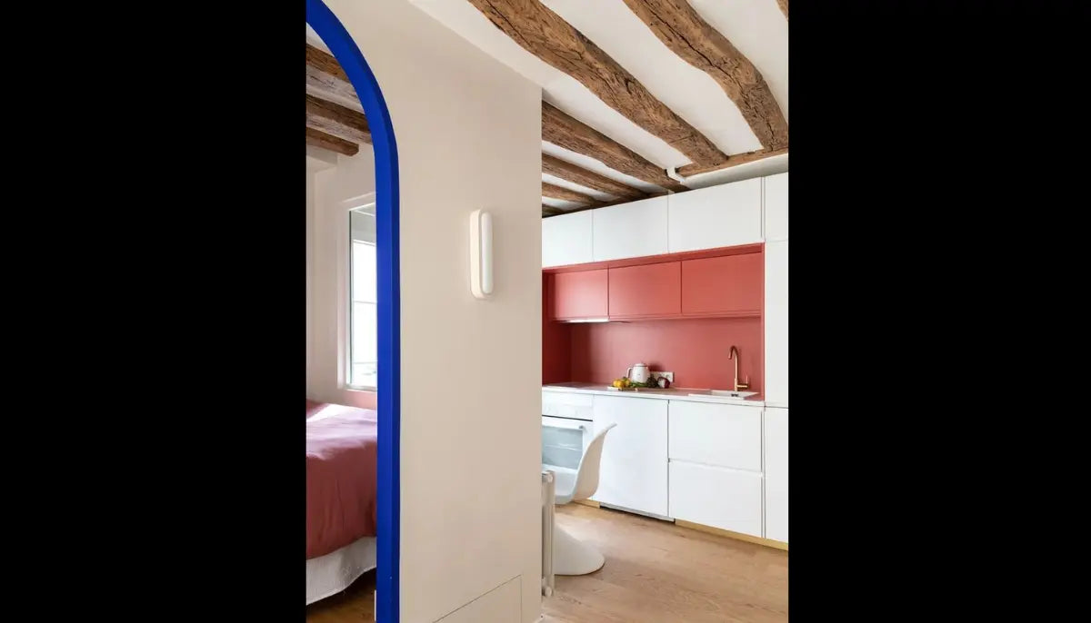 Tragbare Farbe - RAL 1013 Perlweiß - 1. Farbe in Plattenform, bereit zur Wiederverwendung auf allen glatten Oberflächen - offRAL™