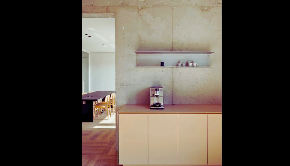 Temporäre Farbe - RAL 1015 Hellelfenbein - für Schränke, Arbeitsplatten, Wände, alle glatten Oberflächen - offRAL™