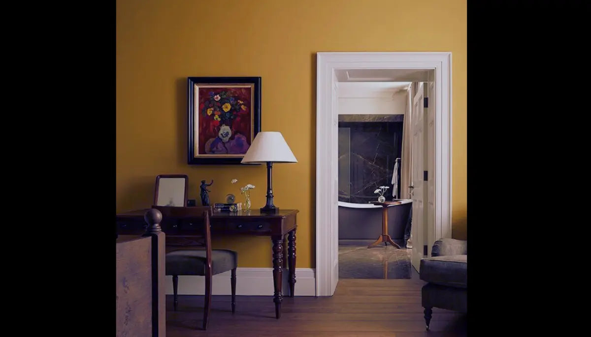 Abzieh- und Klebefarbe – RAL 1024 Ockergelb – vorübergehend mieterfreundliche, tapetenähnliche Farbe – offRAL™