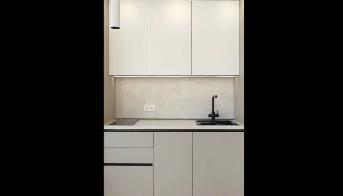 Tragbare Farbe - RAL 9010 Reinweiß - 1. Farbe in Plattenform, bereit zur Wiederverwendung auf allen glatten Oberflächen - offRAL™