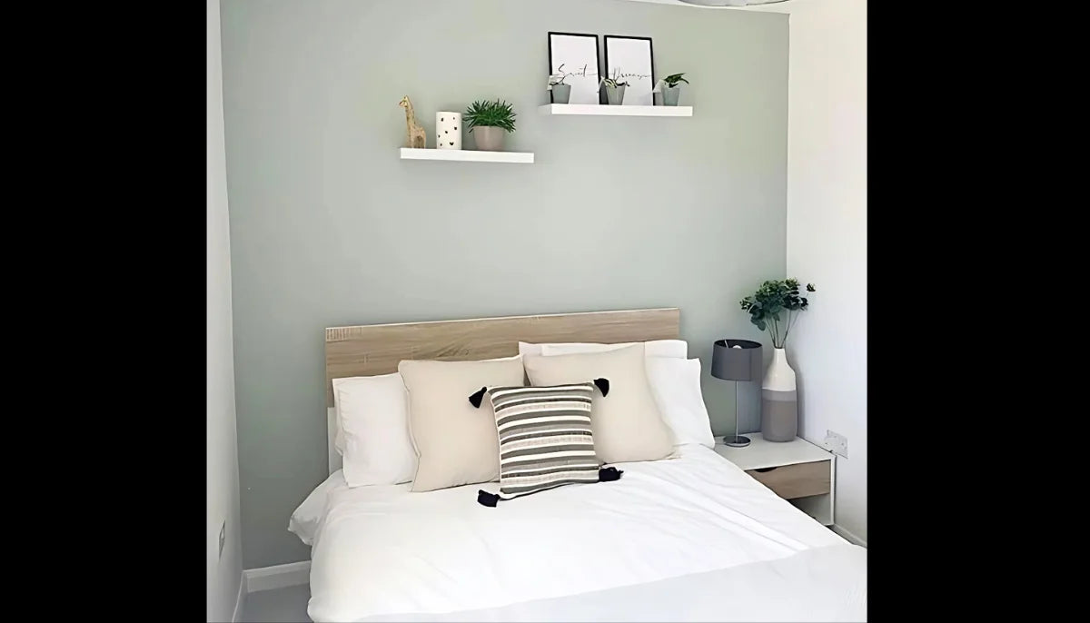 Abzieh- und Klebefarbe – RAL 9018 Papyrusweiß – vorübergehend mieterfreundliche, tapetenähnliche Farbe – offRAL™