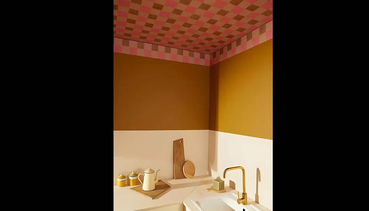 Abzieh- und Klebefarbe – RAL 8001 Ockerbraun – vorübergehend mieterfreundliche, tapetenähnliche Farbe – offRAL™