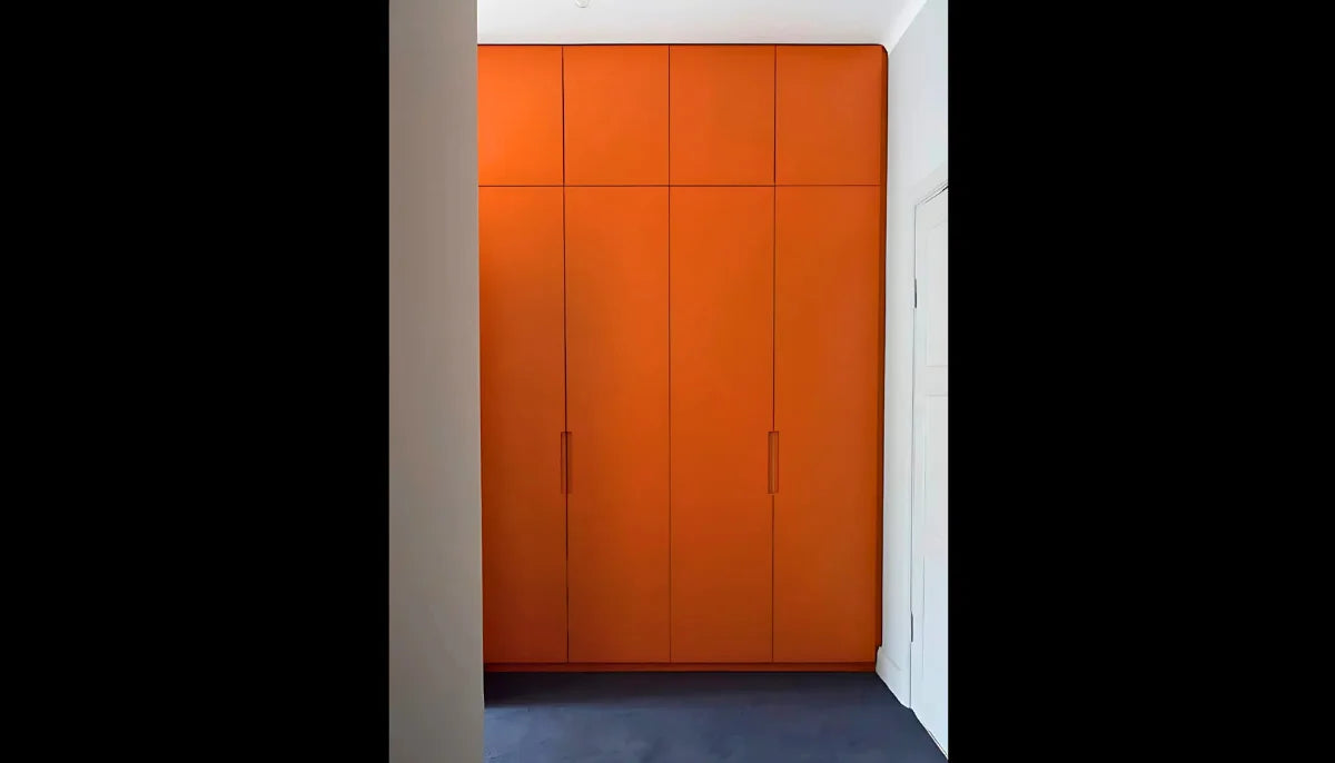 Abzieh- und Klebefarbe – RAL 2009 Verkehrsorange – vorübergehend mieterfreundliche, tapezierähnliche Farbe – offRAL™