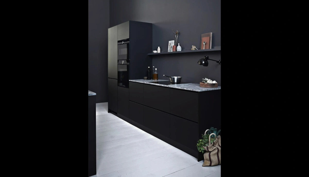 Temporary Wallpaper Solid Color - RAL 9011 Graphite Black - Removable Paint - offRAL™